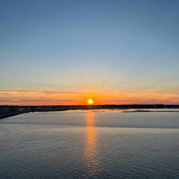 Meet your Posher, Linda - Picture 2 of 3